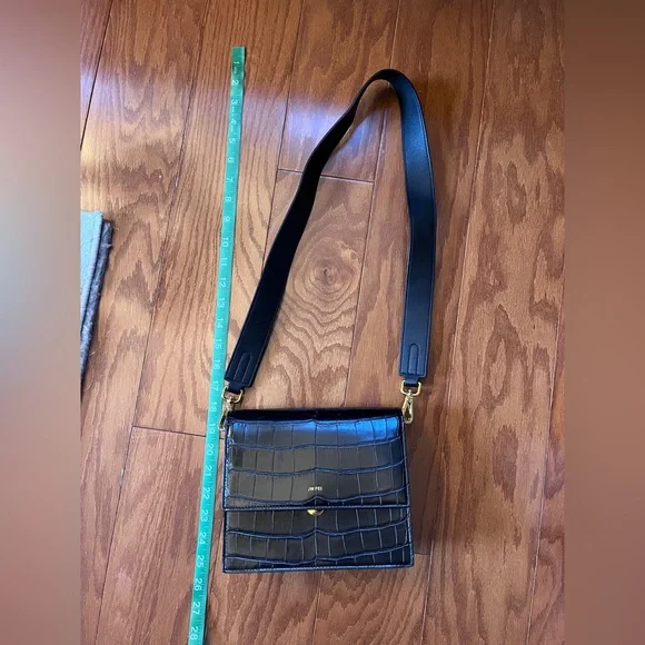 JW PEI Black Croc Embossed Shoulder Bag - Picture 2 of 6